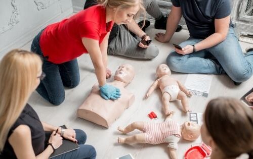 How Parents Learn CPR and Get Certified from Home V2