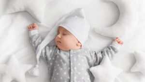 Best Sleep Tips for Babies for the Holiday Season