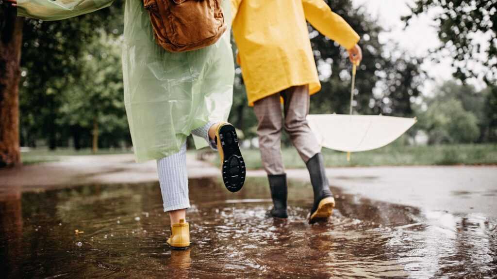 20+ Rainy Day Activities for Kids in Toronto & the GTA (No More “I’m Bored!”)